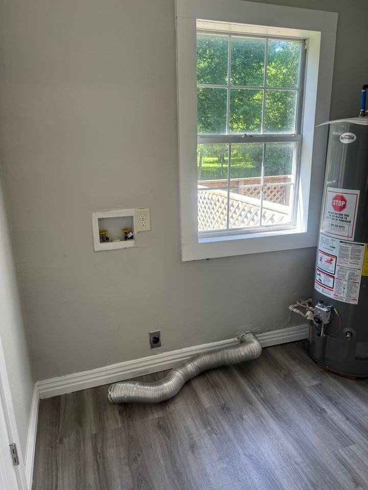 1628 W High St - Photo 4 of 8