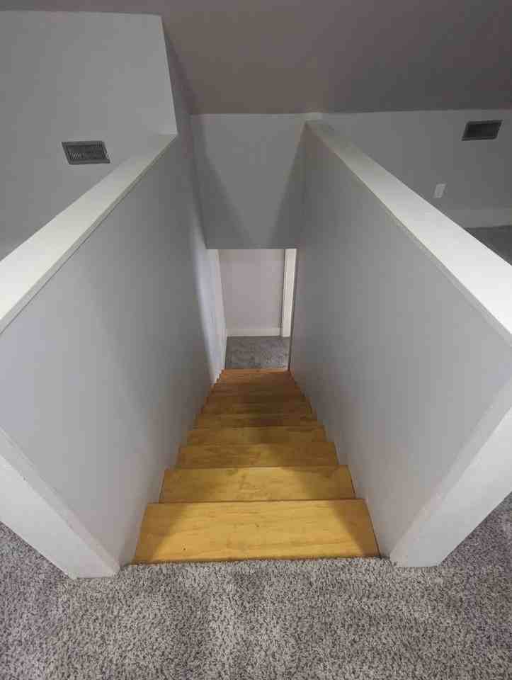 926 Locust St - Photo 5 of 16