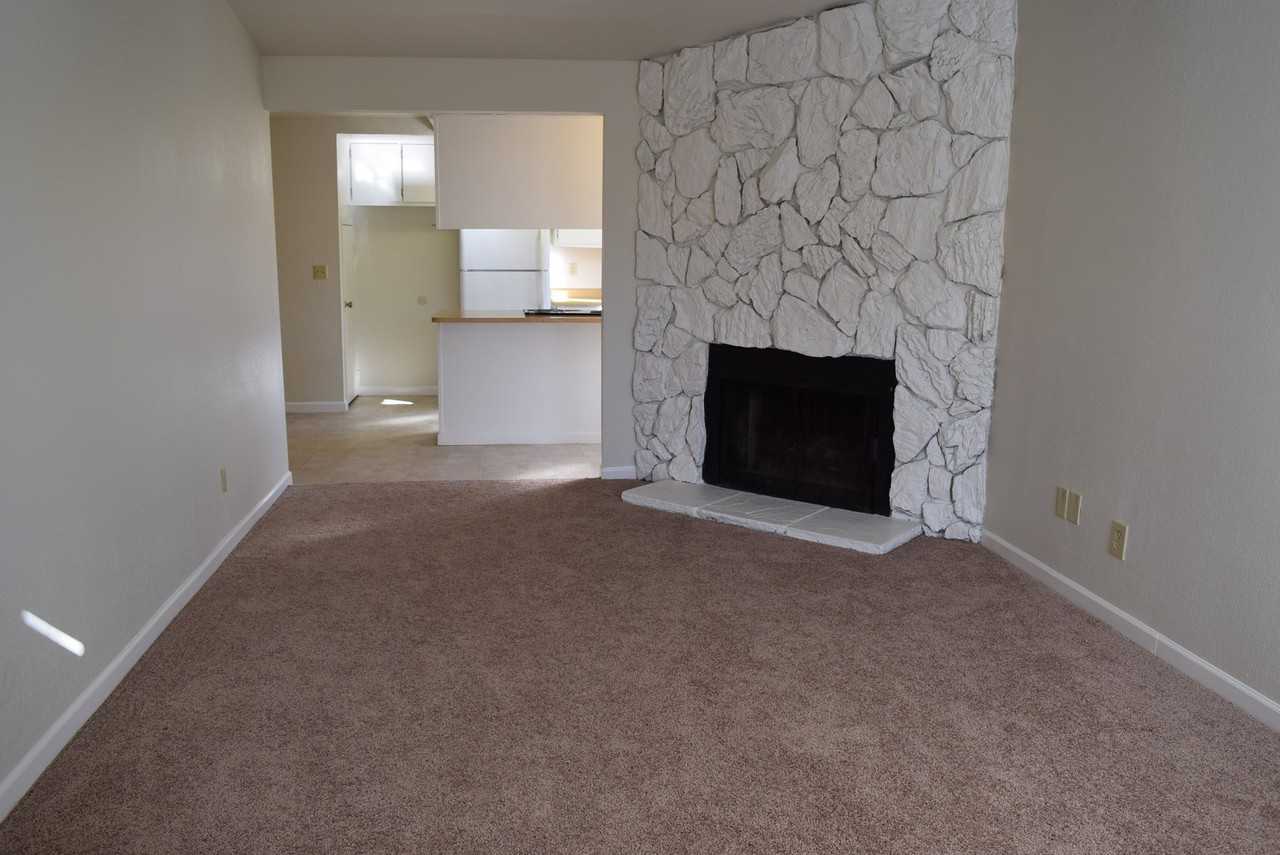 1955 Inglis Way, Roseville, CA 95678 2 Bedroom Apartment for Rent