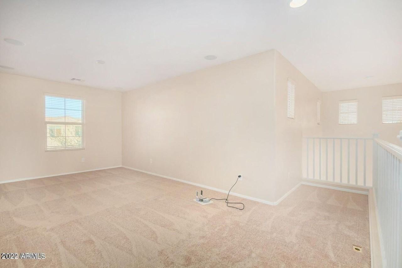 13596 N 149th Dr - Photo 2 of 6
