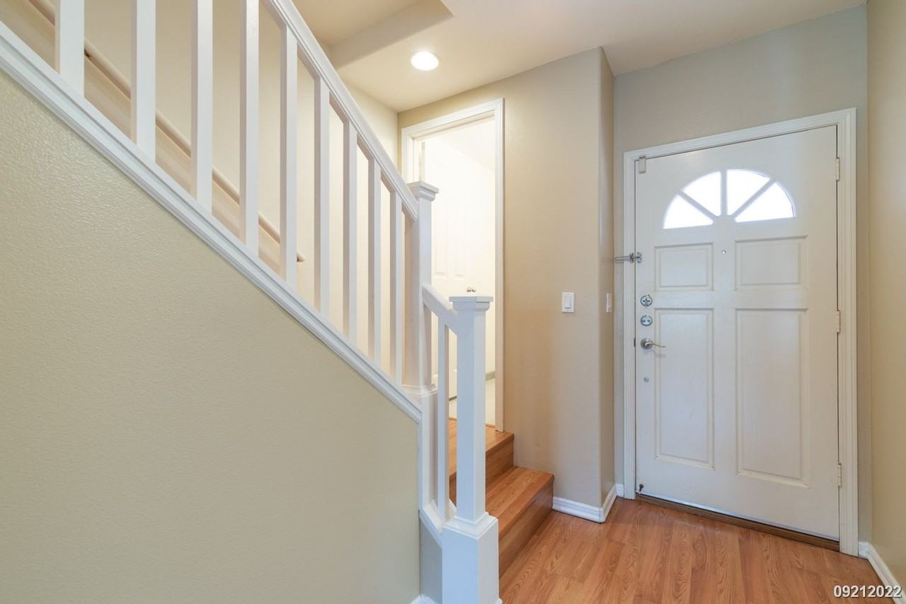 91-1011 Kaipalaoa St #404 - Photo 5 of 24