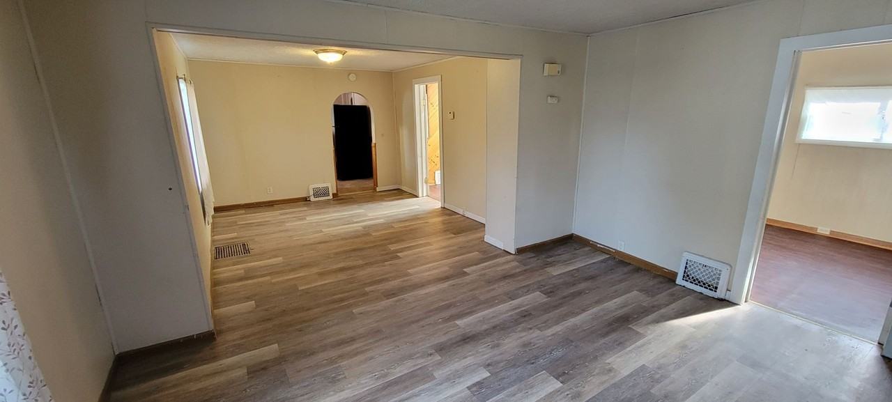 225 Deleglise St - Photo 3 of 13