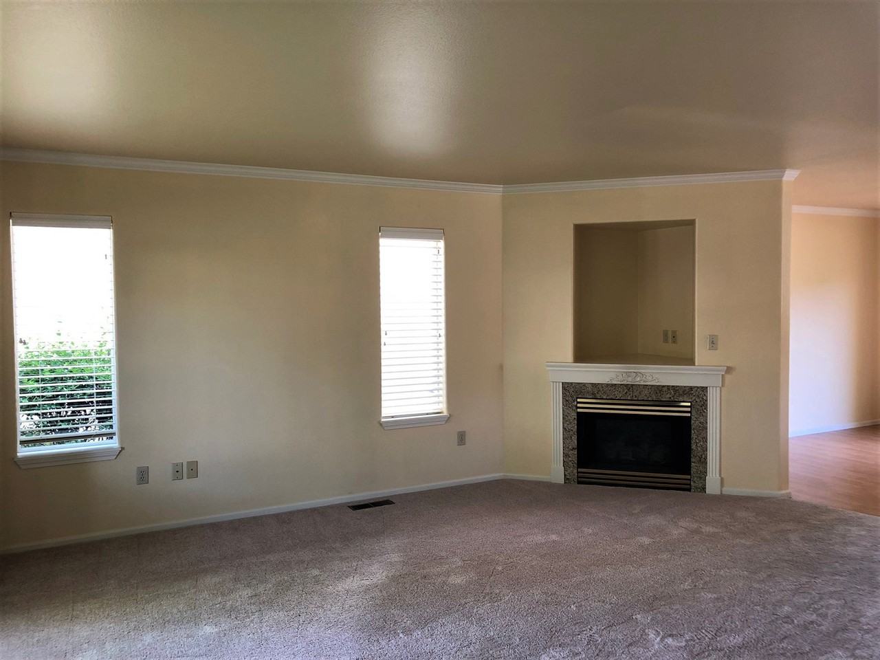 172 Ne Rifle Range St #10 - Photo 4 of 16