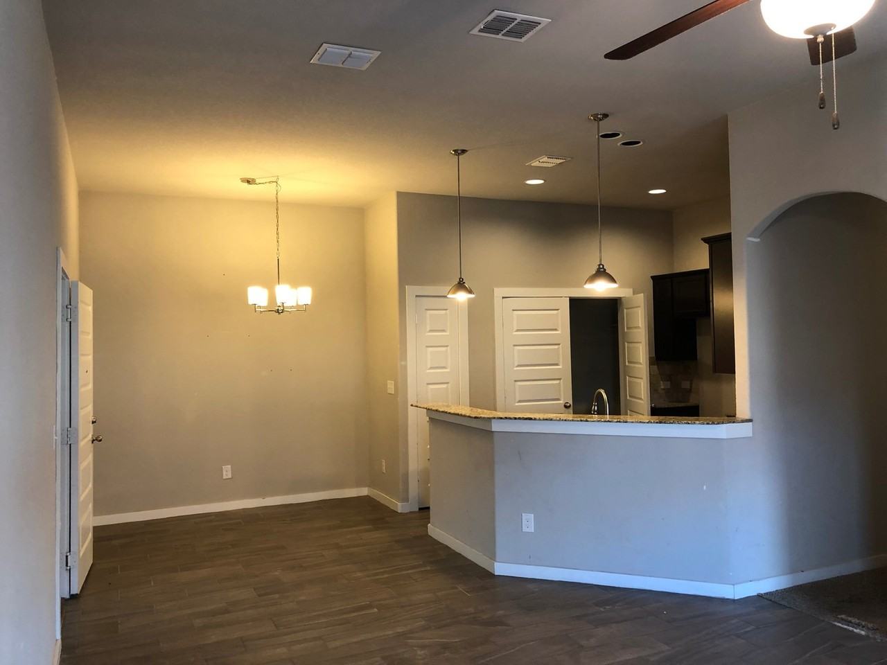 202 Hidden Springs Dr - Photo 2 of 3