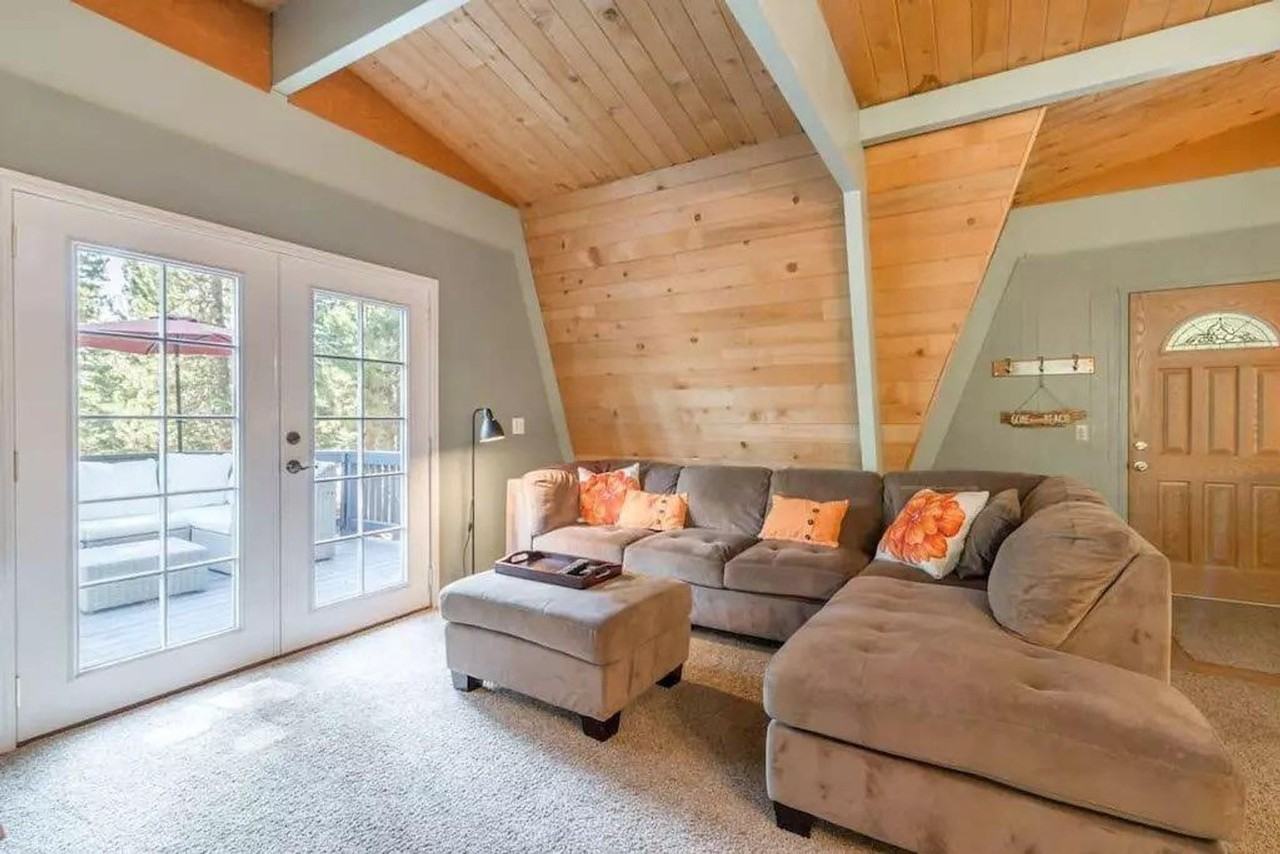 5868 Victoria Rd - Photo 5 of 20