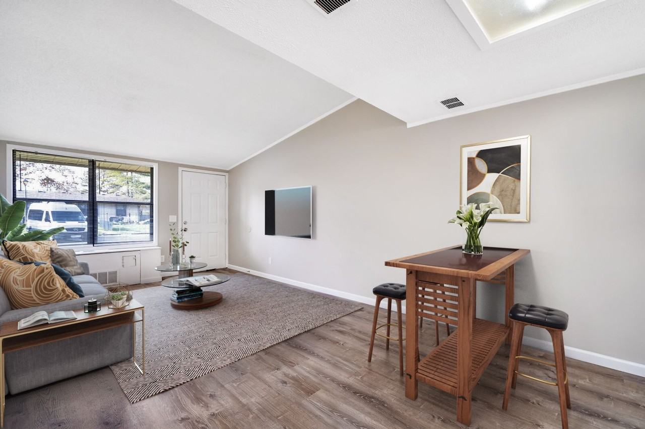Ashgrove Apartments - Photo 6 of 15