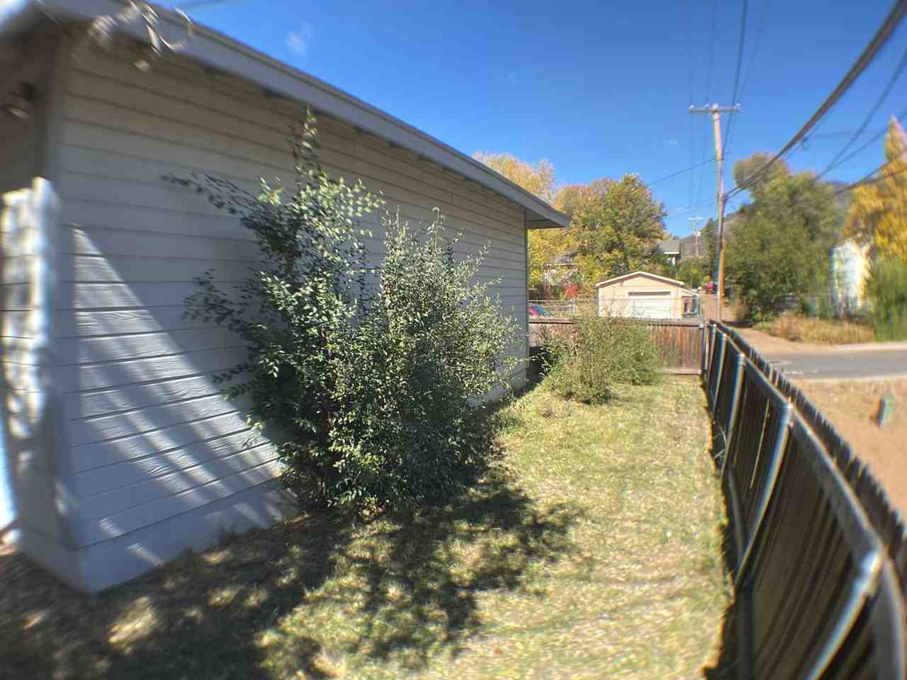 1728 N West St #B - Photo 3 of 25