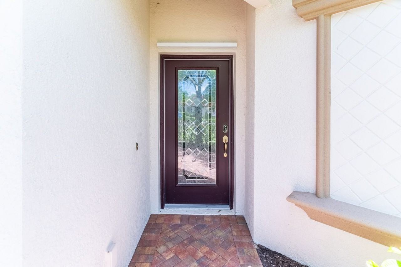 1414 Oceania Dr S - Photo 7 of 39