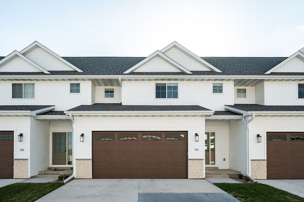 717 Spruce St Nw - Photo 2 of 22