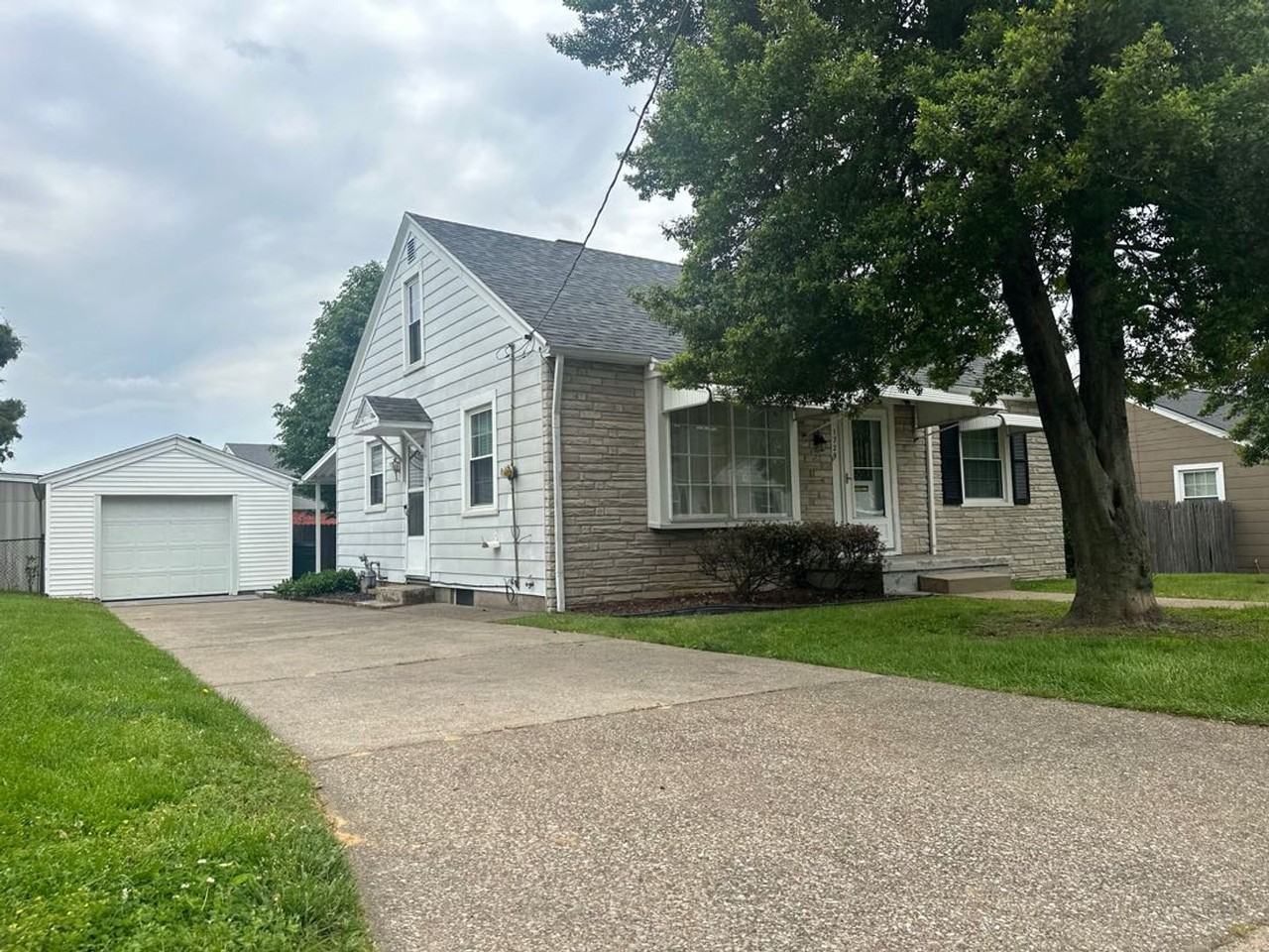 1729 Virginia Ct - Photo 2 of 18