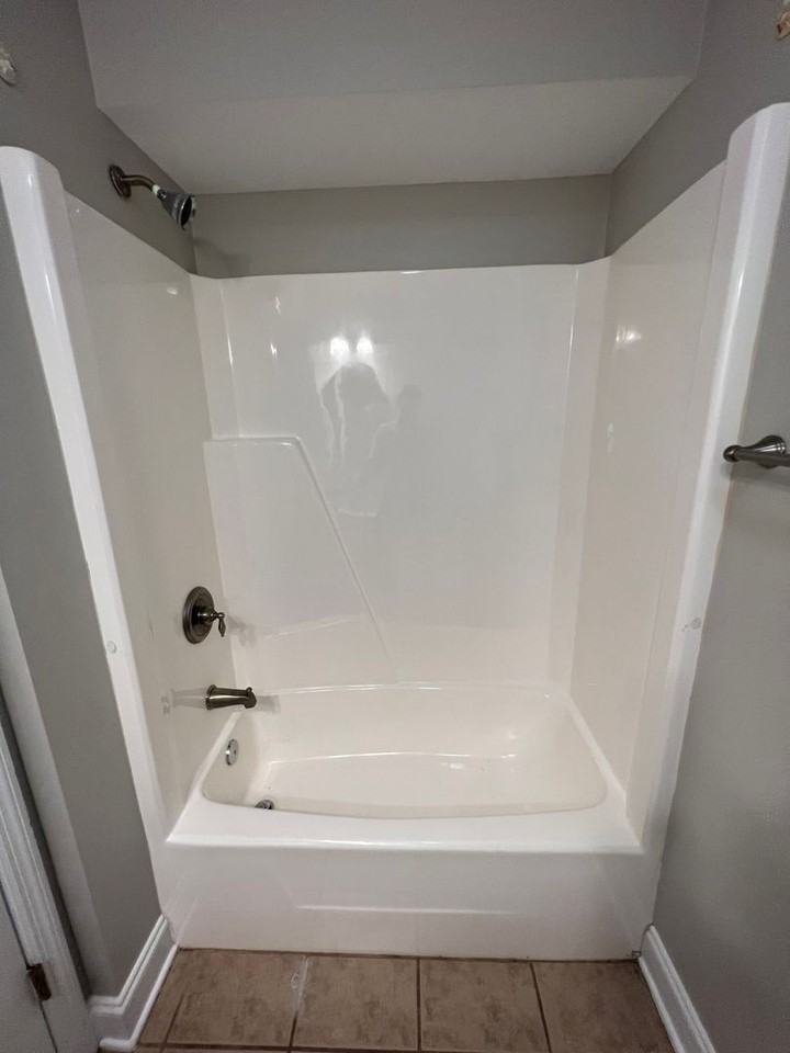 25 Brockman Dr Apt C - Photo 6 of 29