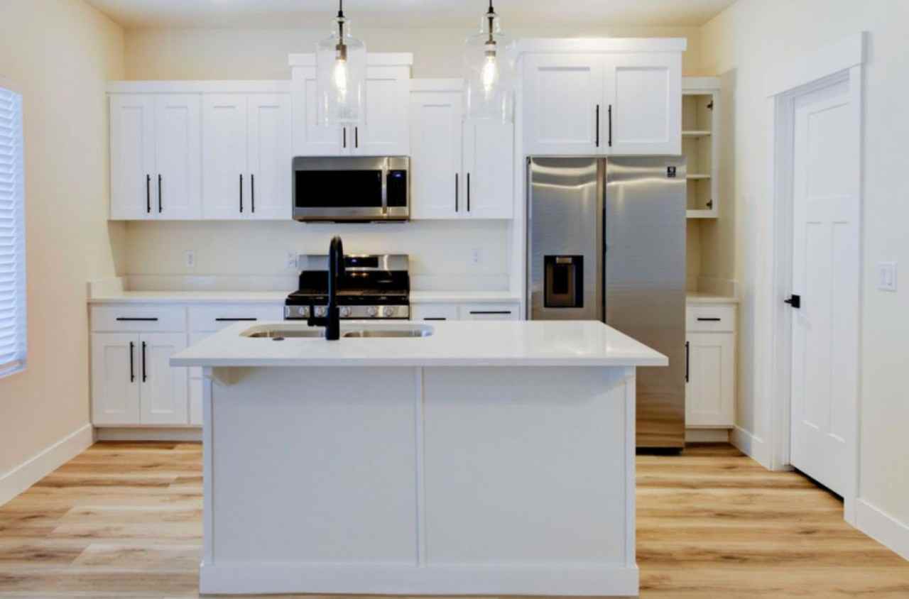2875 W Cody Dr #7 - Photo 5 of 42