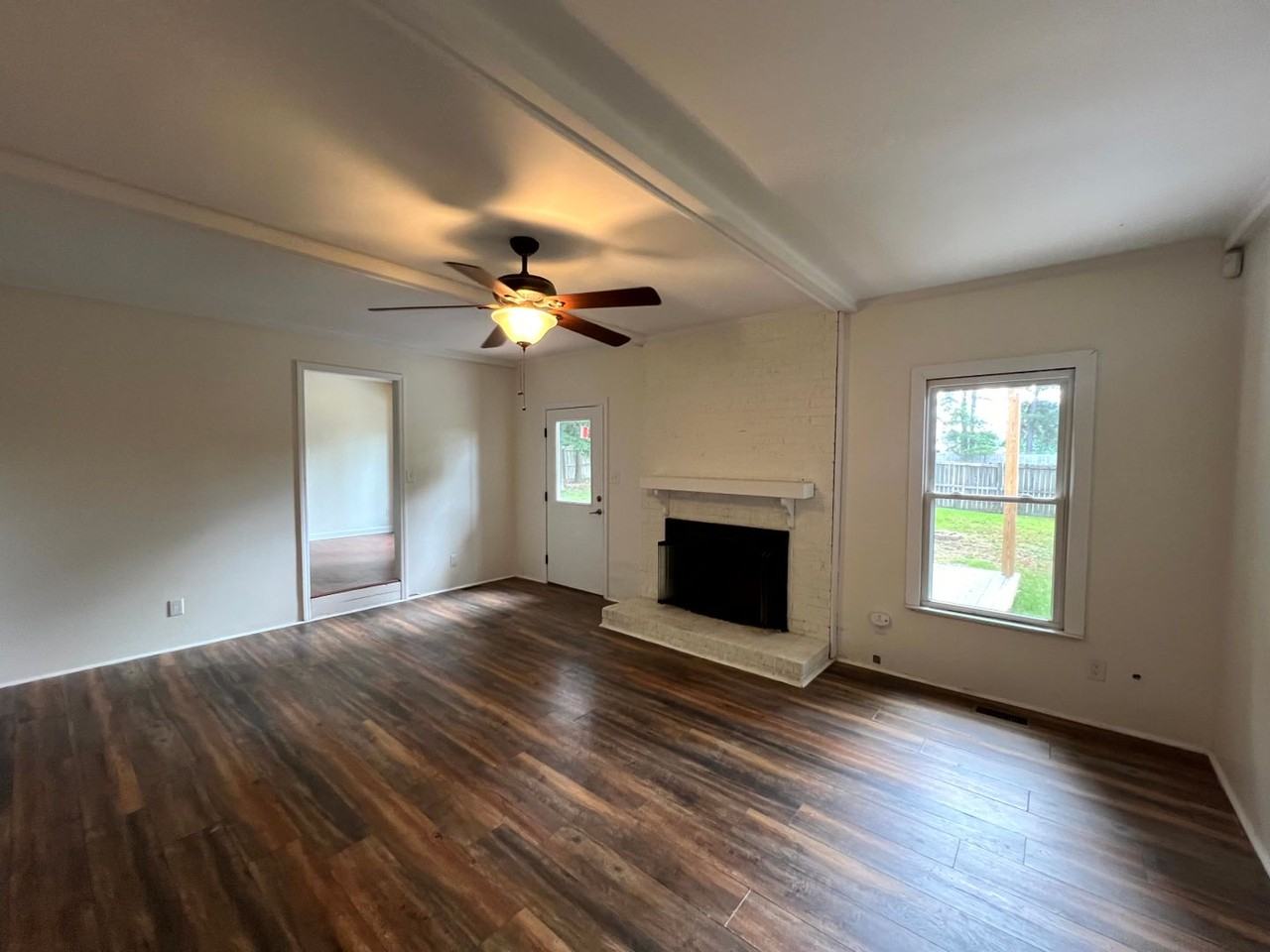 1133 Paddington Pl - Photo 2 of 21