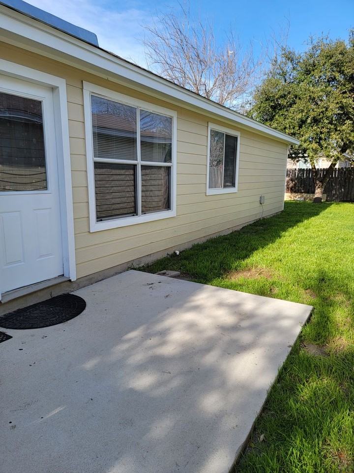 238 Bushtail Dr - Photo 2 of 16