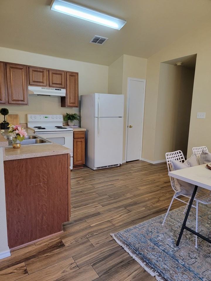 238 Bushtail Dr - Photo 7 of 16