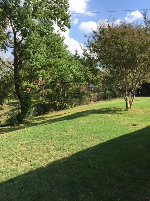 2217 Hermanson Dr - Photo 2 of 12