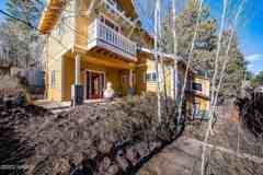 907 W Summit Ave - Photo 1 of 1