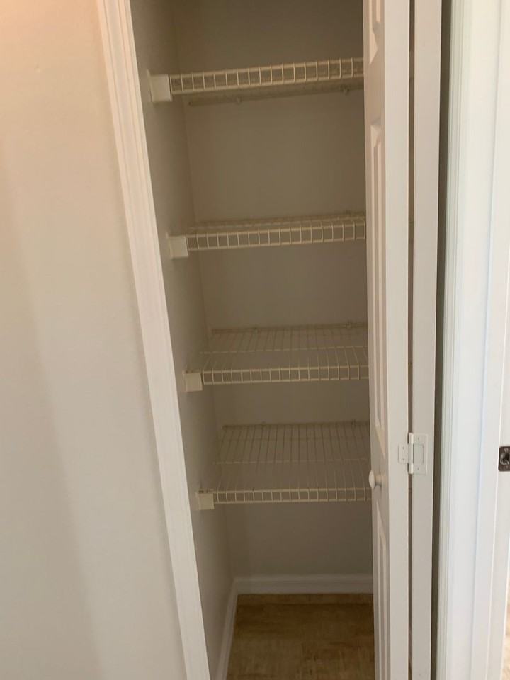 670 Benton Dr - Photo 4 of 34