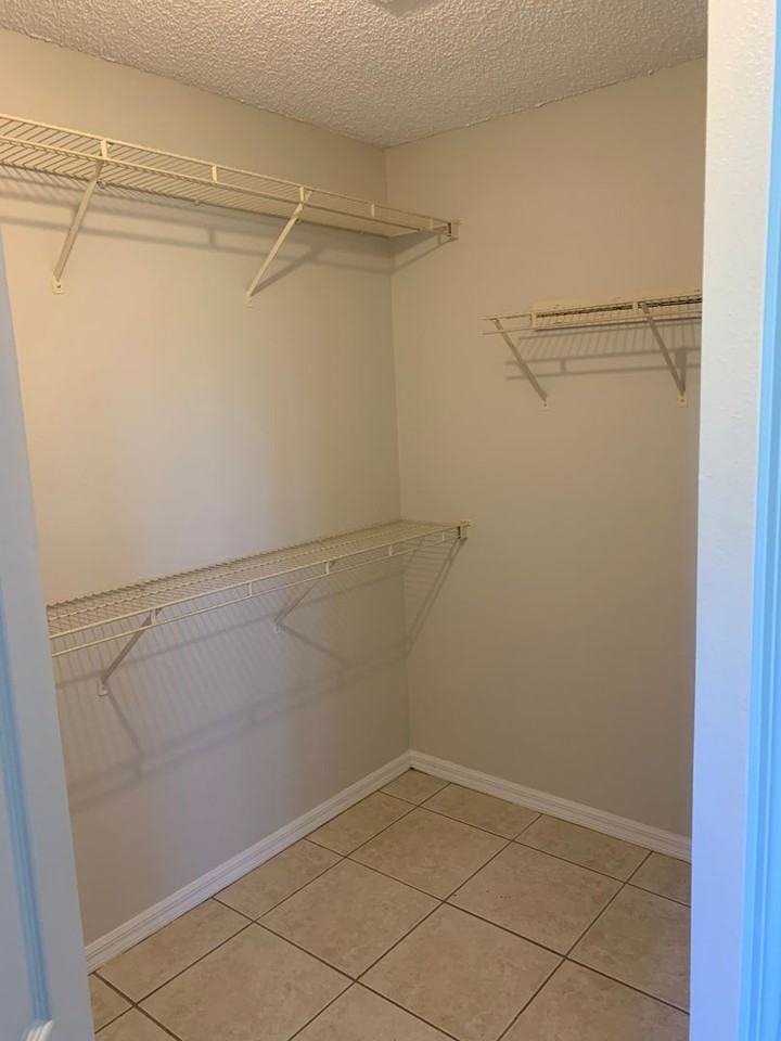 670 Benton Dr - Photo 6 of 34