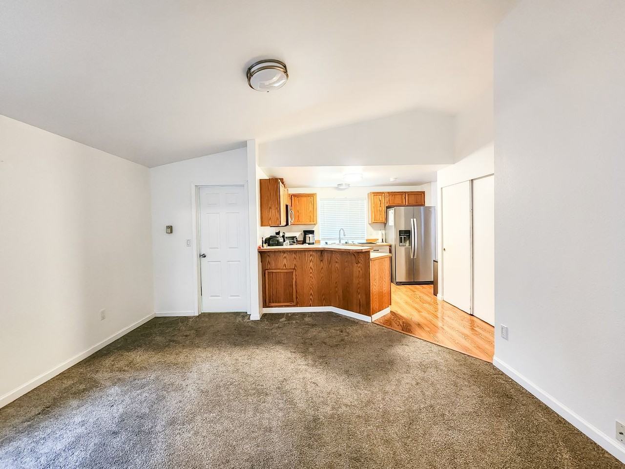 707 N Granite Ave - Photo 3 of 15