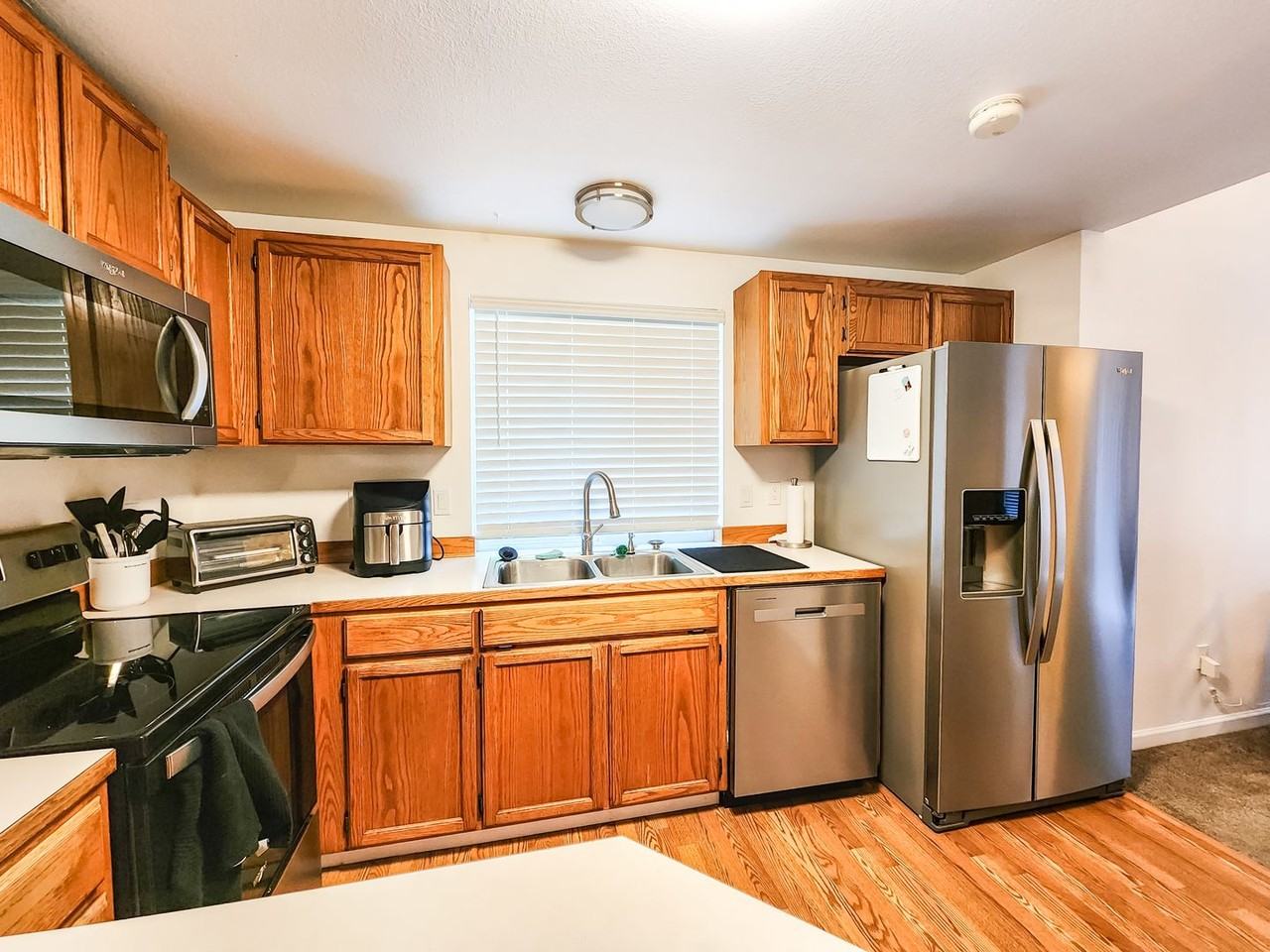 707 N Granite Ave - Photo 4 of 15