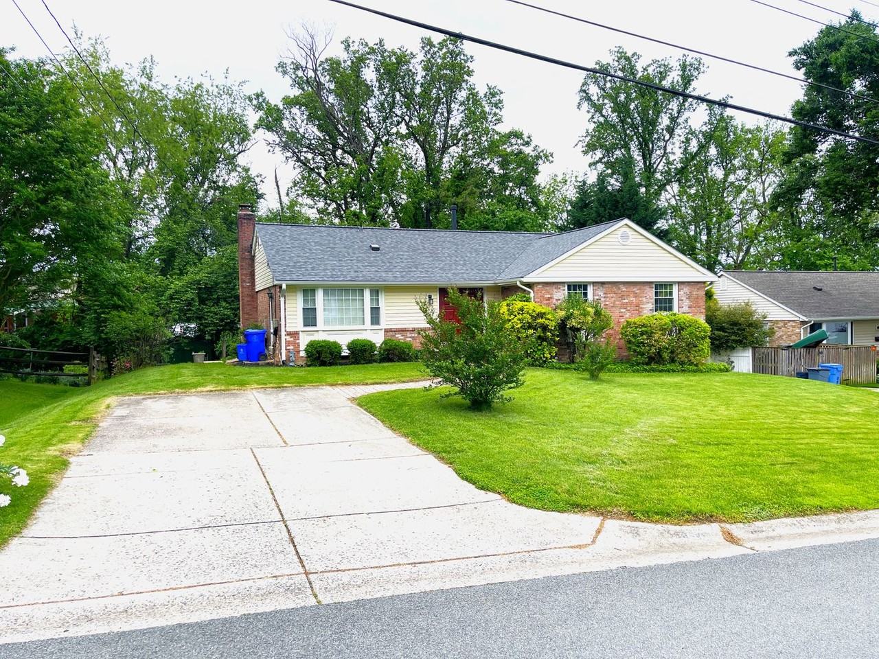 8410 Buckhannon Dr - Photo 2 of 30