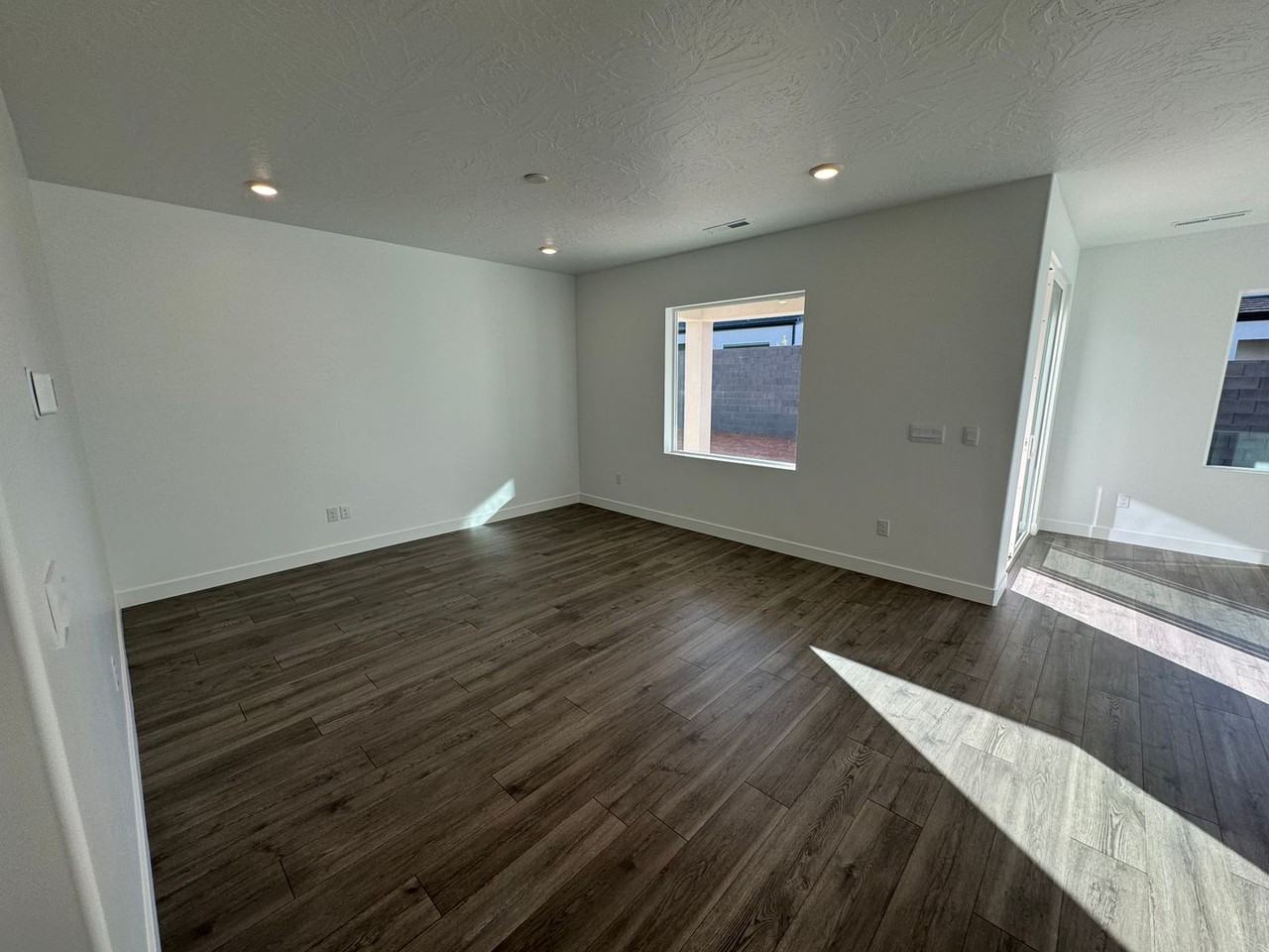 1624 S Cedar Mesa Dr - Photo 5 of 38