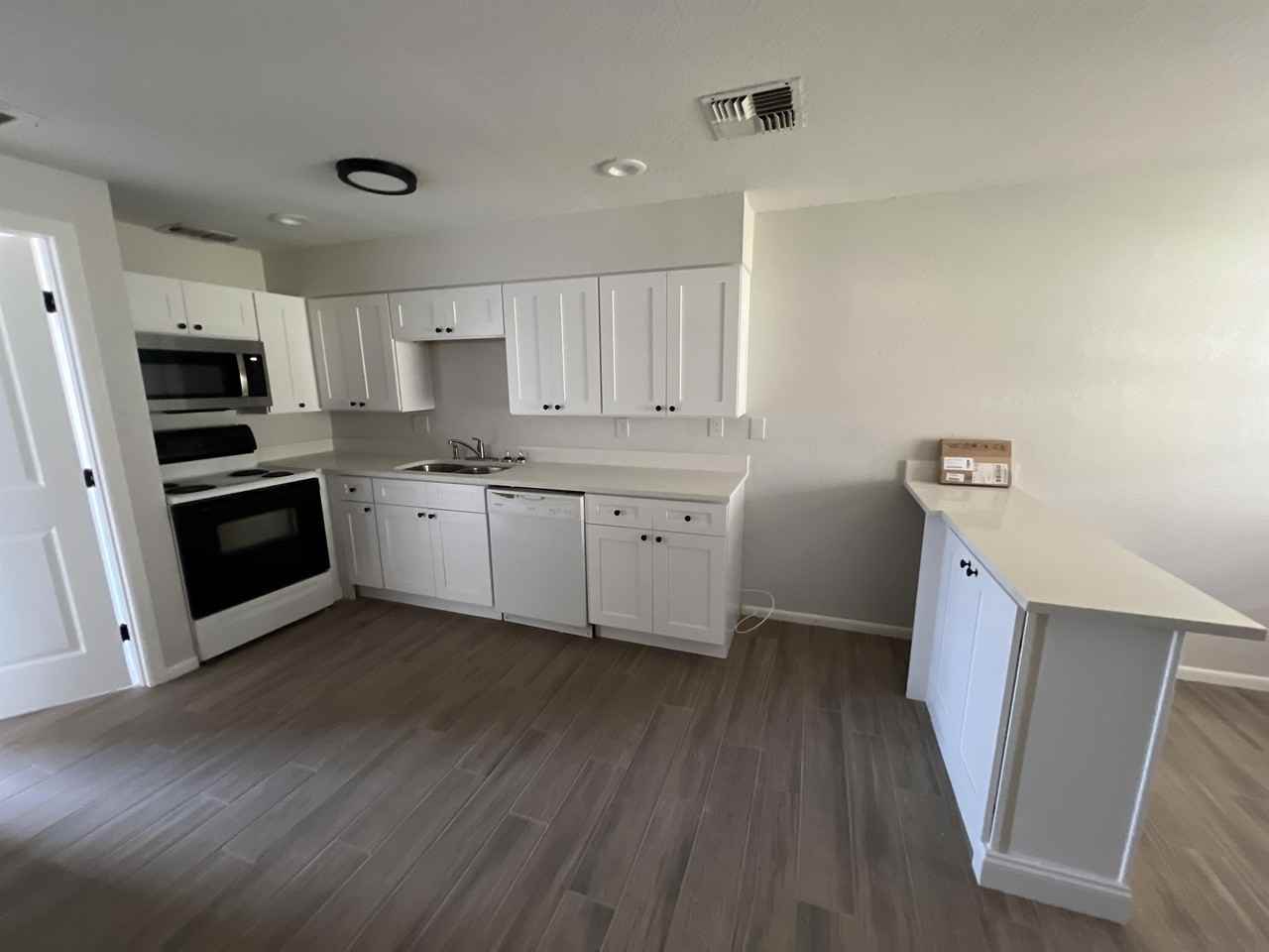 2309 K Ville Ave #2309 - Photo 3 of 11