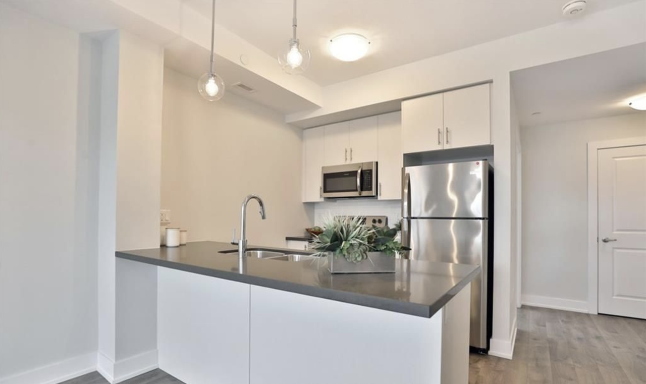 125 Shoreview Place #311