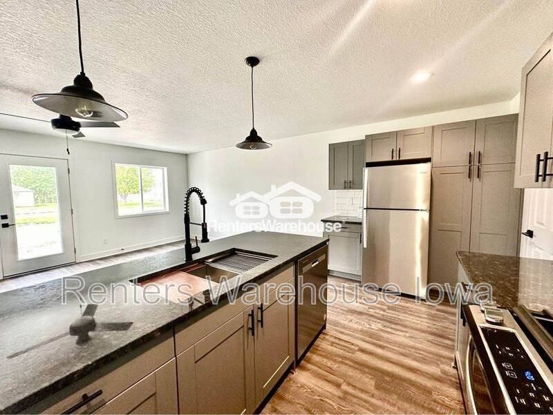 2105 Willis Ave - Photo 4 of 24