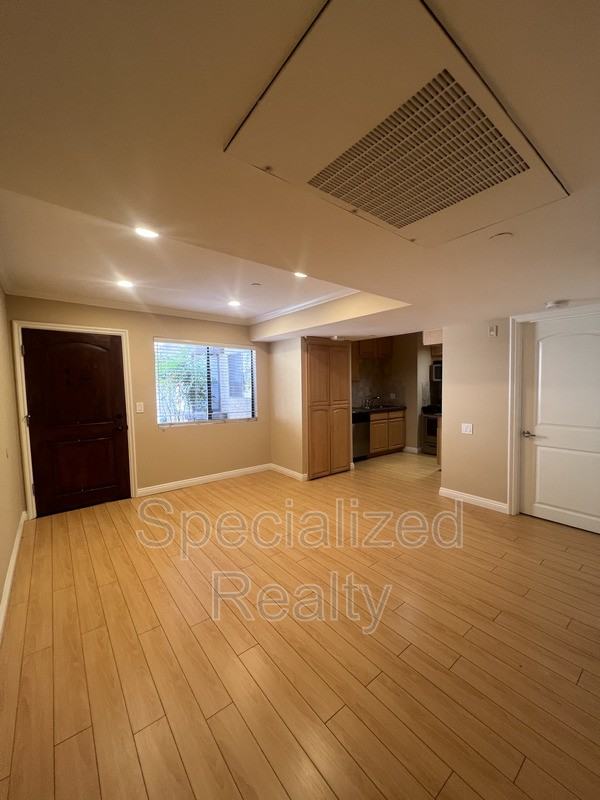 1245 Orange Grove Ave #103 - Photo 5 of 13