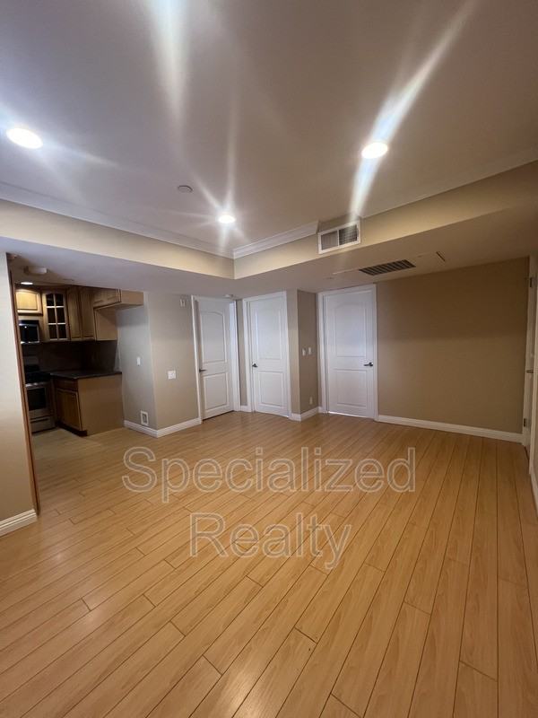 1245 Orange Grove Ave #103 - Photo 4 of 13