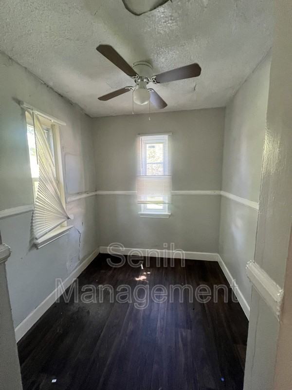 4627 Bedford St #1 - Photo 3 of 7