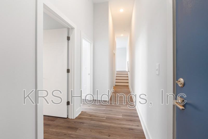 300 E Elizabeth St #261 - Photo 2 of 14