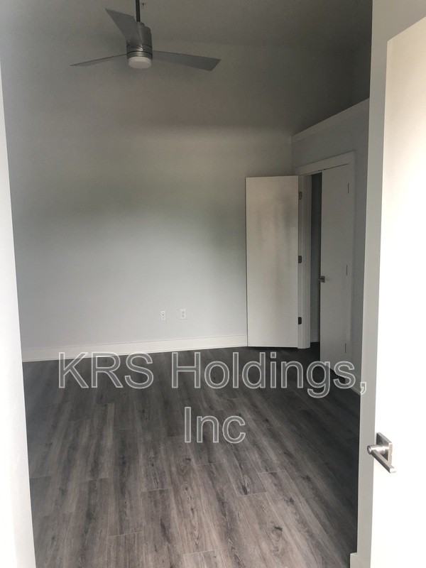 300 E Elizabeth St #268 - Photo 6 of 7