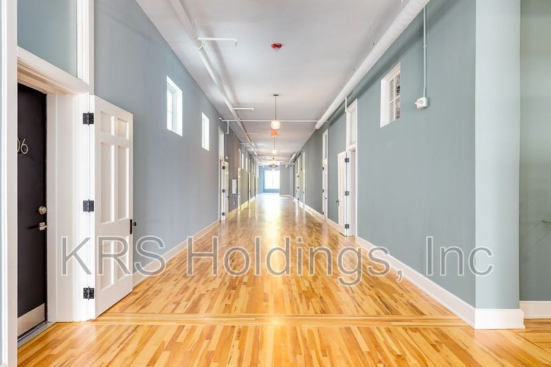 306 N Road St - Photo 4 of 5