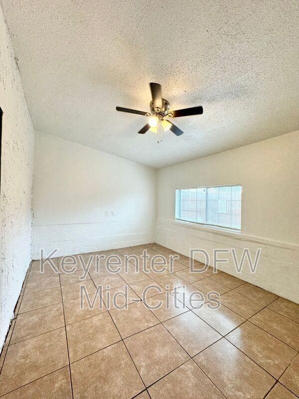 1117 Franklin St #18 - Photo 3 of 14