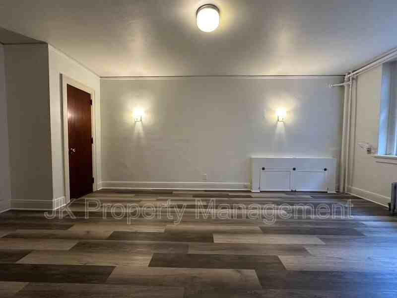 310 5th St N #03 - Photo 6 of 9