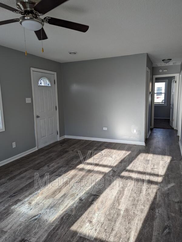 2902 W 70th St - Photo 2 of 7