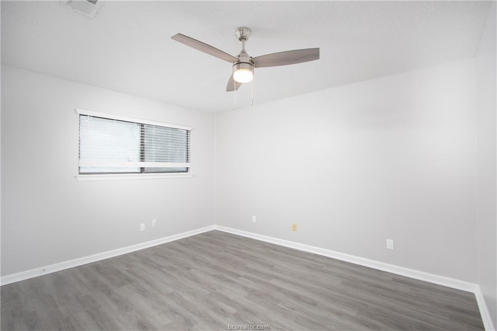 2320 Jaguar Drive - Photo 6 of 14