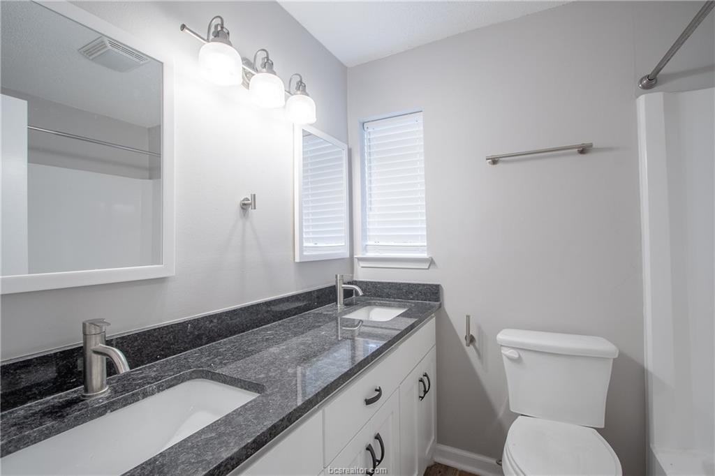 2320 Jaguar Drive - Photo 7 of 14