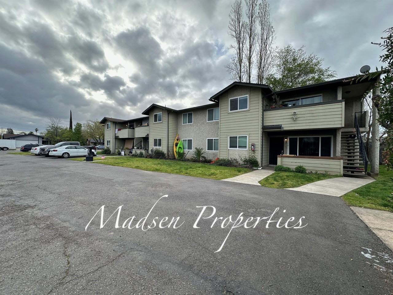 2140 Notre Dame Boulevard - Photo 2 of 15