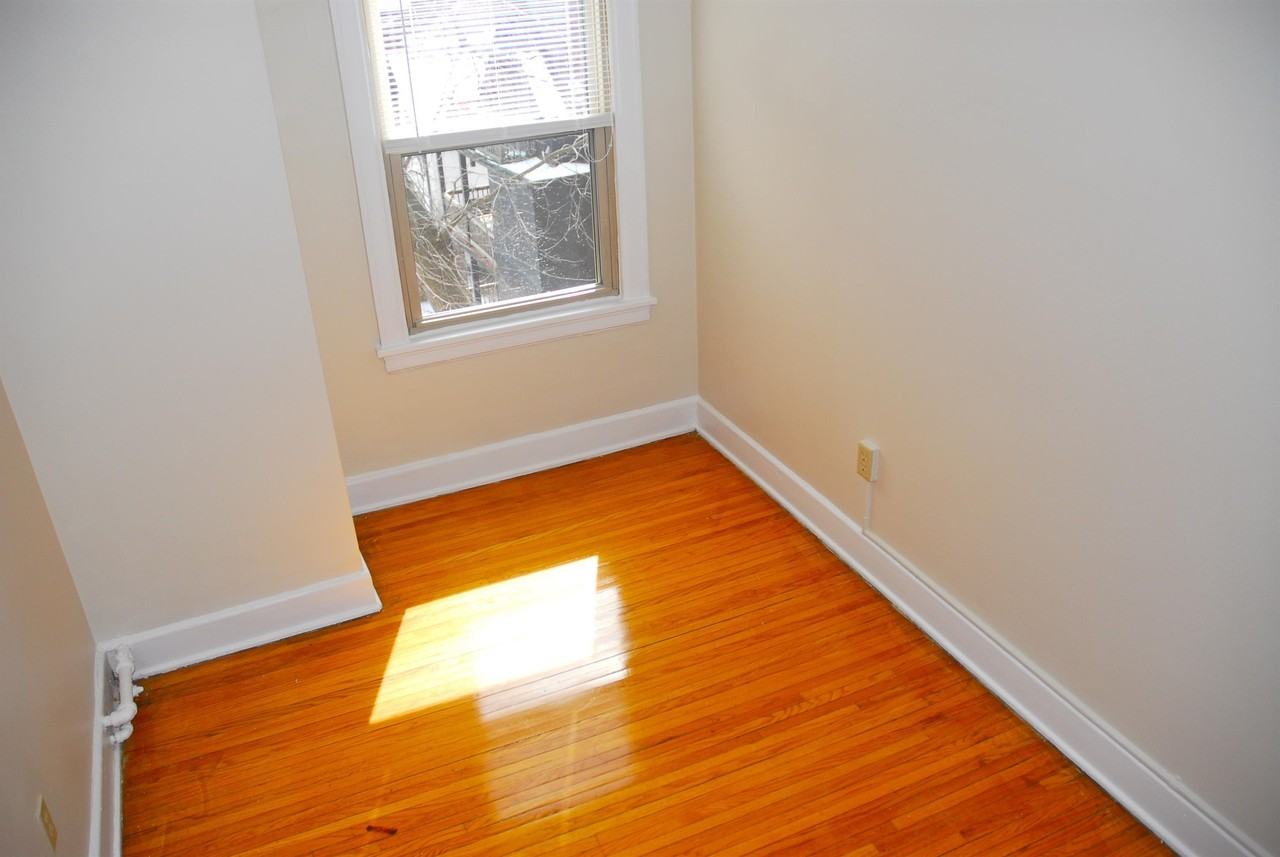 Parkhurst Apartments - Photo 3 of 37