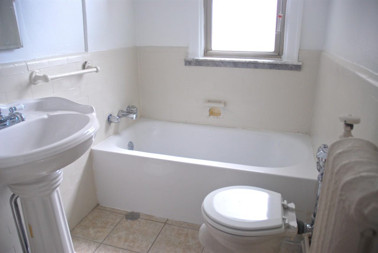 Parkhurst Apartments - Photo 4 of 37