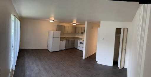 Manchester, LLC - Photo 5 of 7