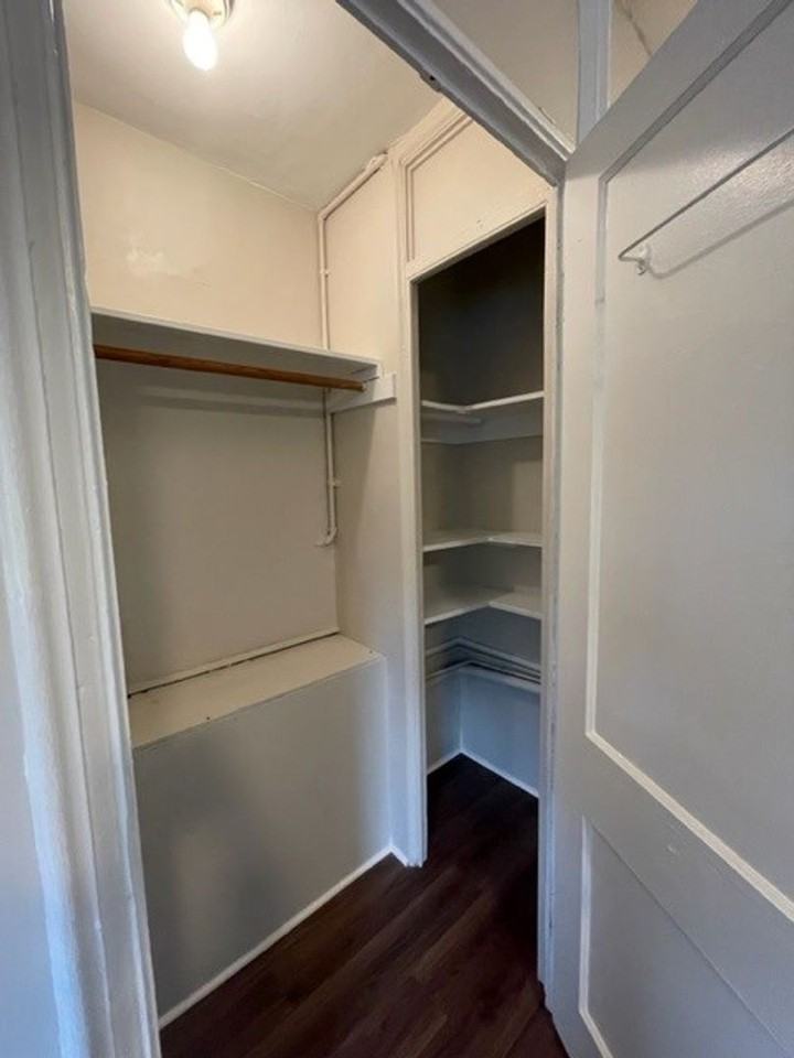 Normandie Apartments - Photo 7 of 12