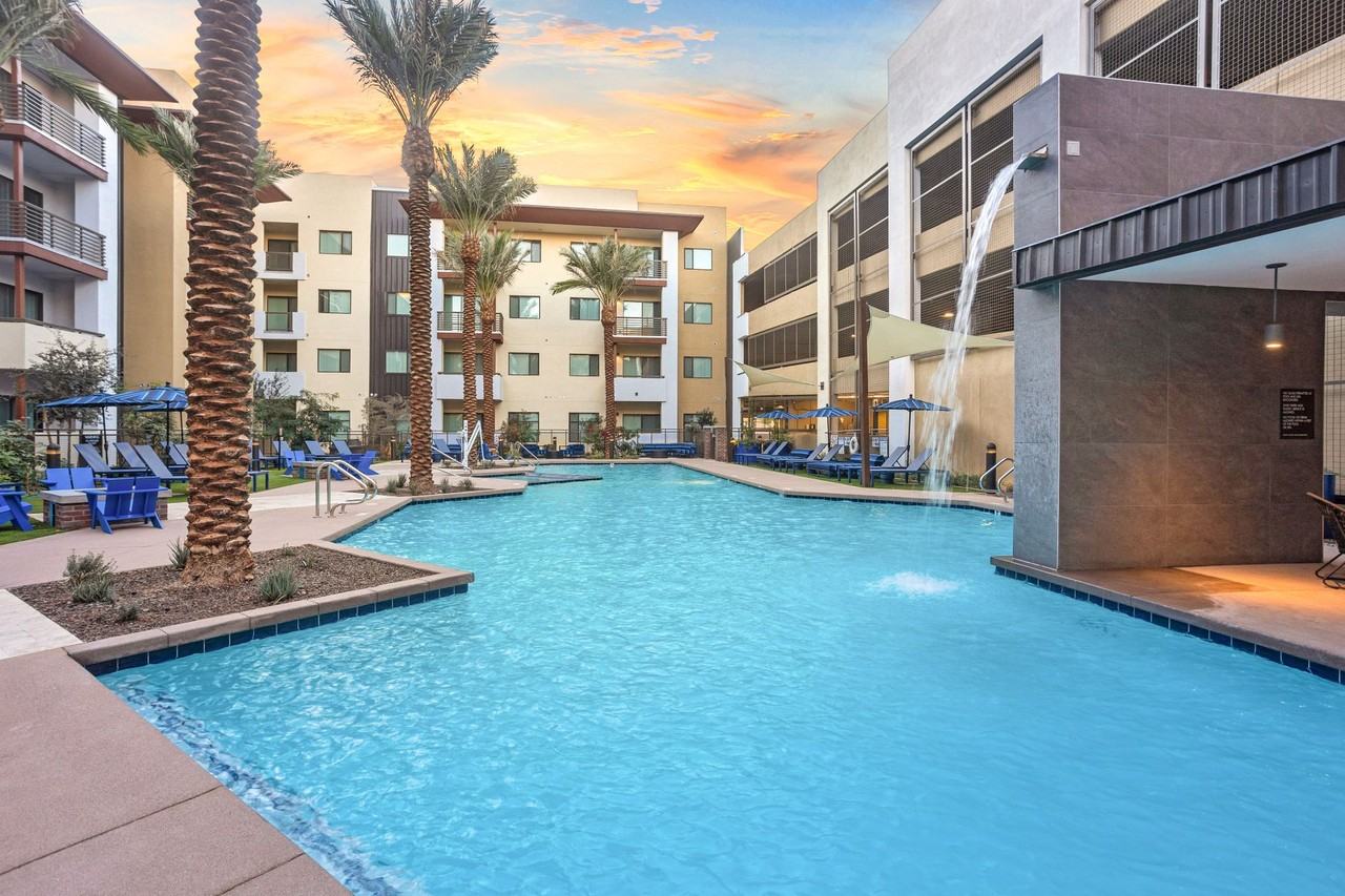 DC Heights Apartments - Photo 4 of 50