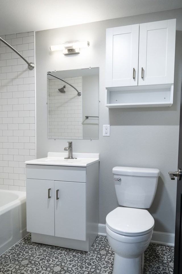 822 Lakeside - Photo 6 of 50