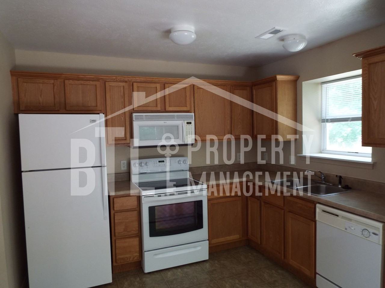 5012 Orchard Ln - Photo 4 of 13