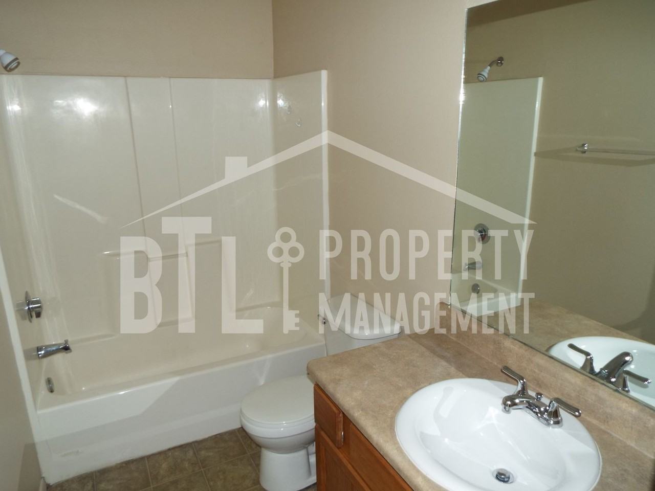 5012 Orchard Ln - Photo 6 of 13